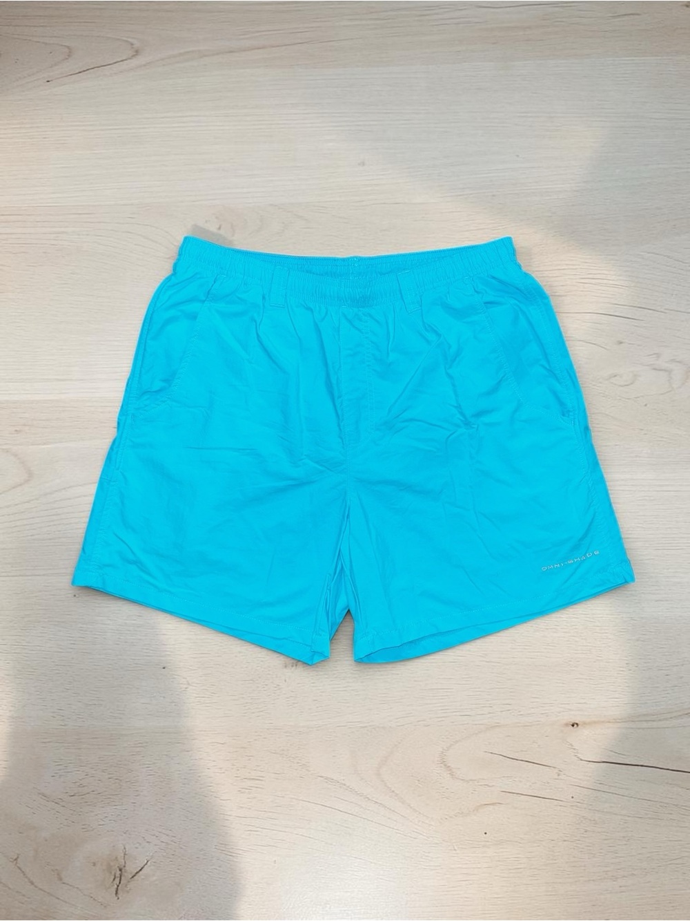 Columbia PFG Men M Aqua Blue Fishing Swim Shorts Omni-Shade Mesh Lined 6” Inseam
